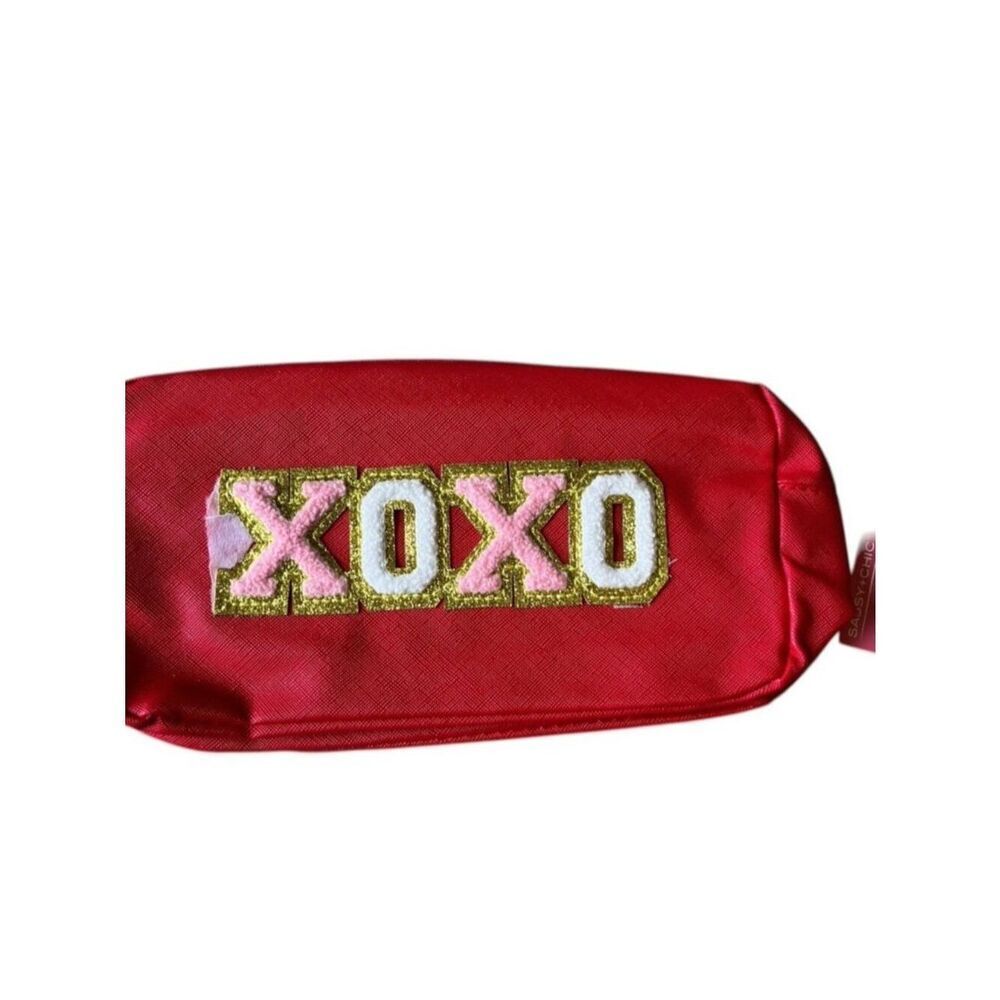Sassy + Chic XOXO Red Cosmetic Makeup Travel Canvas Bag Hugs And Kisses Love NWT